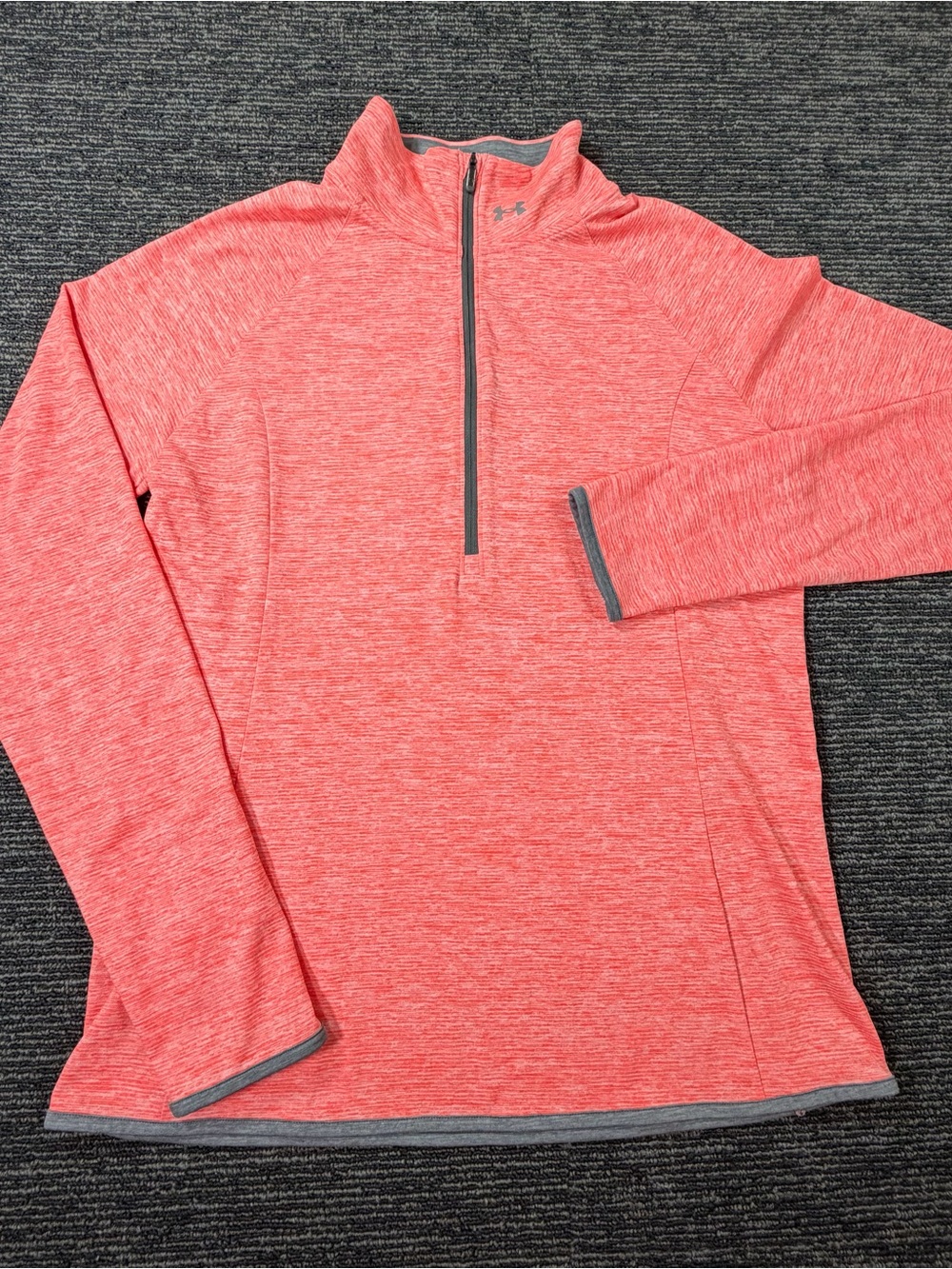 Women’s Under Armour Large Coral Heather 1/2 Zip Pullover